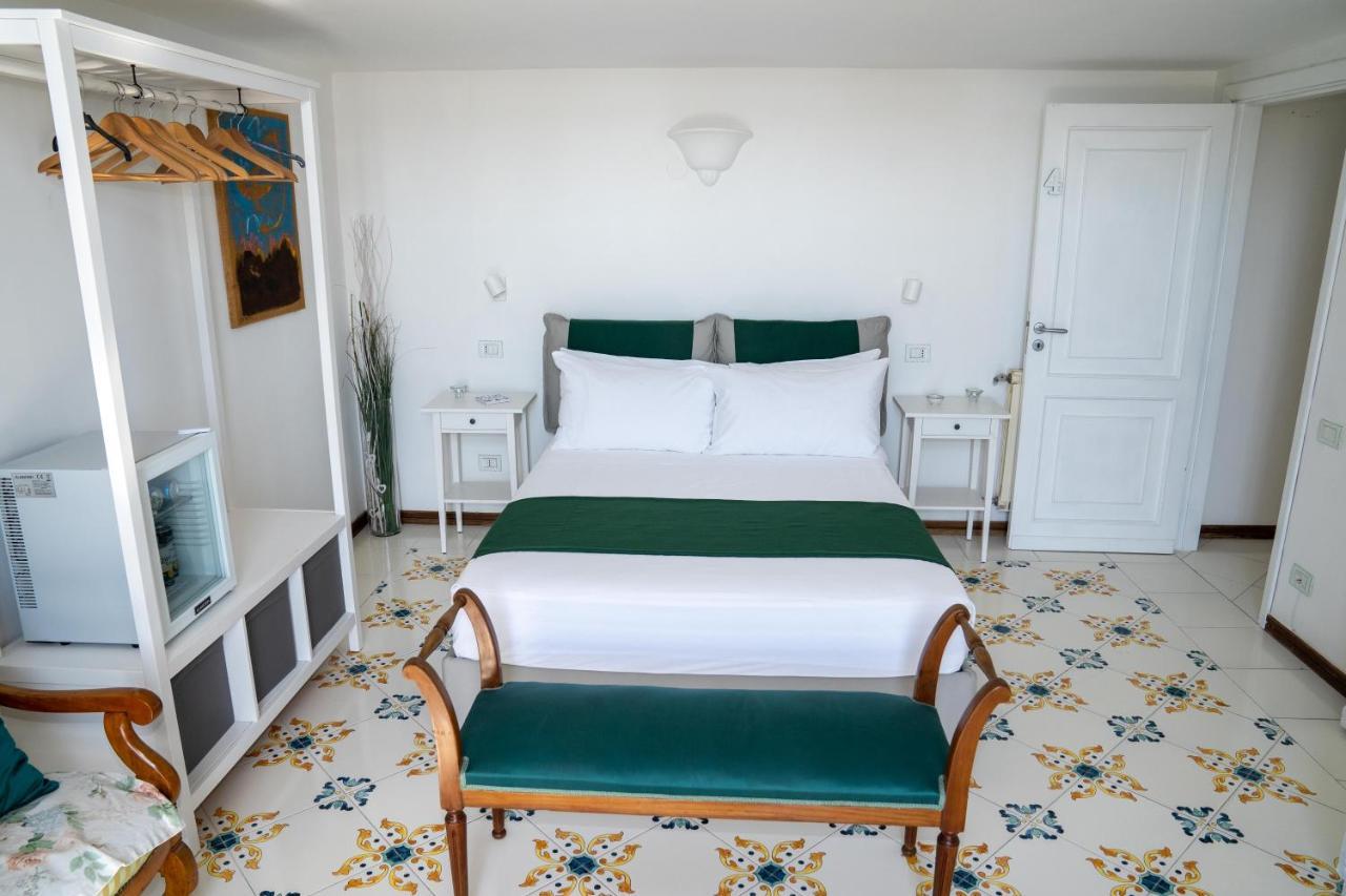 Le Stanze Di Sissi - Luxury Suites Napoli Eksteriør bilde